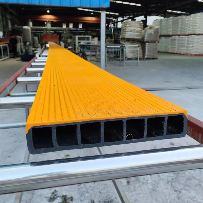 Плоты для выращивания рыбы в открытом море (1)